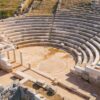 Εθνικό θέατρο: Παράσταση σε 17 αρχαία θέατρα-διαμάντια, με φυσικό φως και ελεύθερη είσοδο.